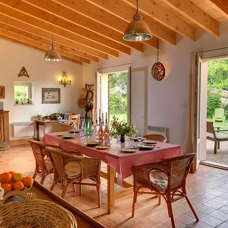 Sleeps 6 Pool Willa Monflanquin