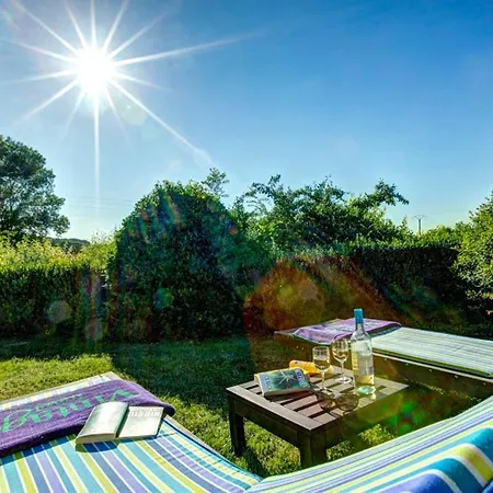 Sleeps 6 Pool
