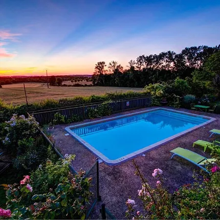 Sleeps 6 Pool Monflanquin