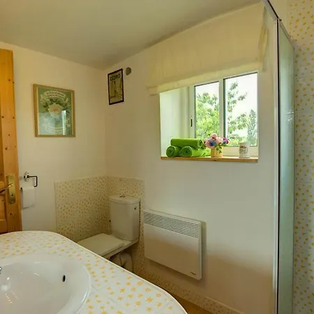Sleeps 6 Pool *